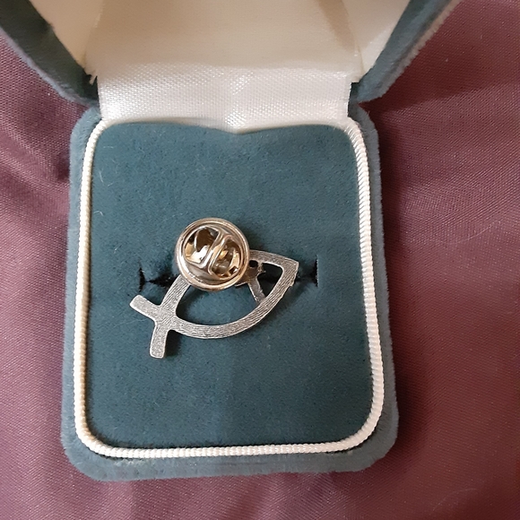 Pin, silver tone - Picture 2 of 2